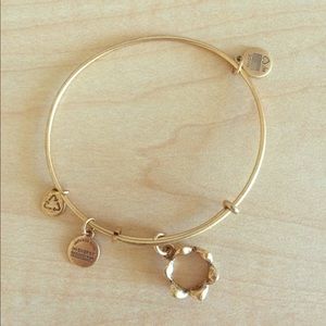 Alex and Ani Queen’s crown bracelet